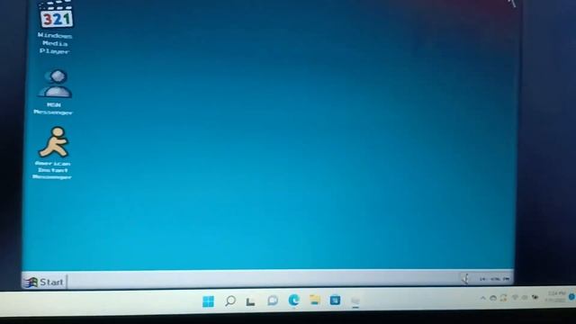 ROBLOX Windows 98 Simulator [Alpha 1.2] смотреть онлайн