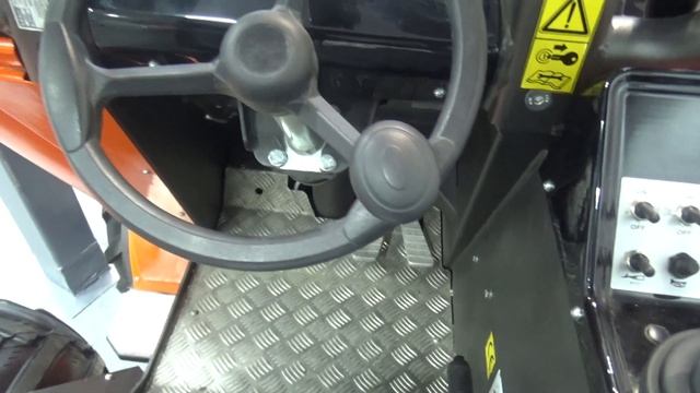 PIXY 35 T minirakodógép, AGROmashExpo 2018., v180126-3-097 смотреть онлайн