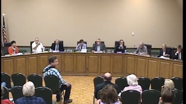 Mayor Bailey disallows photos taken from audience; tells journalist to sit in corner смотреть онлайн