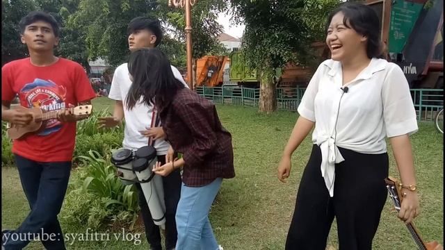 kalo gak direkam gak bakal tau...!!! keseruan lia nia dan pagoda dibelakang layar asli seru banget смотреть онлайн