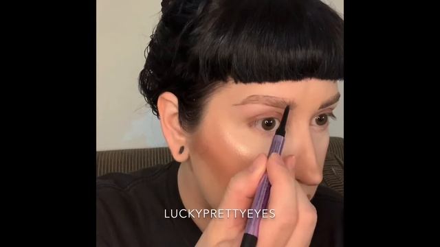 Easy Fluffy Brow Tutorial! смотреть онлайн