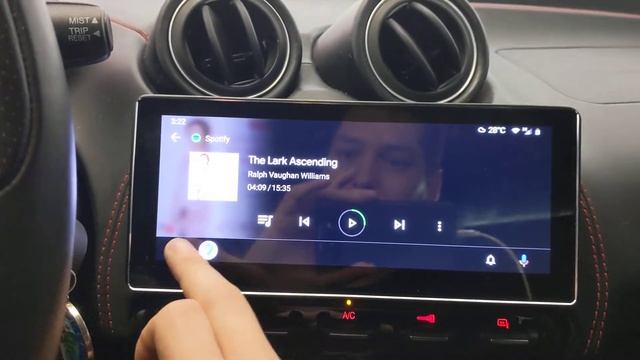 Alfa Romeo 4C - JOYING and Android auto смотреть онлайн