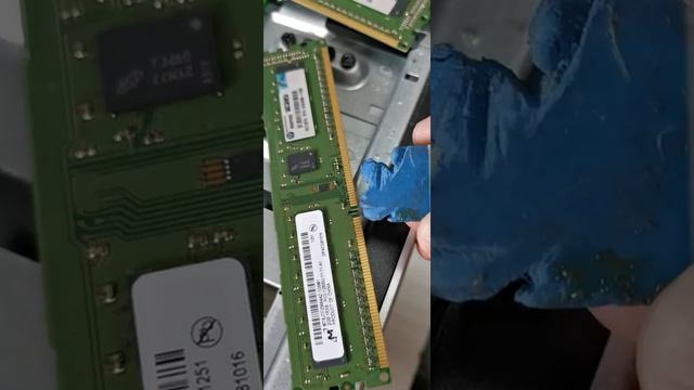 How to remove and reslot RAM at HP 8300 CMT Tower смотреть онлайн