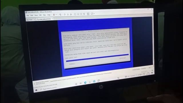 Cara instalasi Linux Debian di VMware смотреть онлайн
