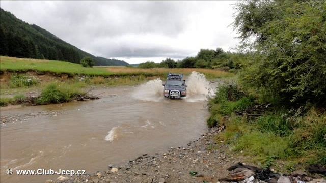 Wading through Jeep!, Expedition Romania, смотреть онлайн