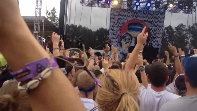 Mac Miller - Knock Knock, Bonnaroo 2012 смотреть онлайн