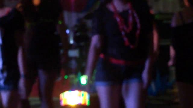 "buttons" remix смотреть онлайн