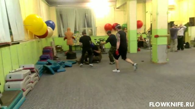 Нож против группы, спарринги, нарезка 04.2016 смотреть онлайн