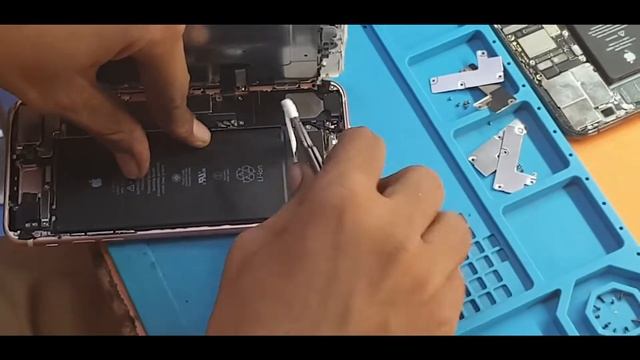 iphone 7 plus battery Replacement/change смотреть онлайн