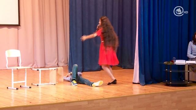 Семья театралов смотреть онлайн