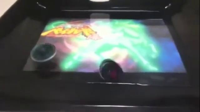Beyblade: Dark Unicorno D124B vs Ray Unicorno D125RSF смотреть онлайн