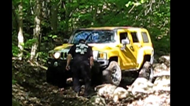 Luke's Yellow Hummer H3 Off-Road ARB Rally in Tremblant смотреть онлайн