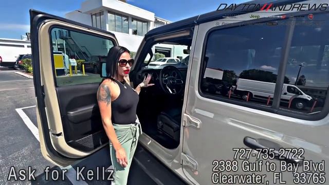 2022 Jeep Wrangler 4xe Unlimited Sahara смотреть онлайн