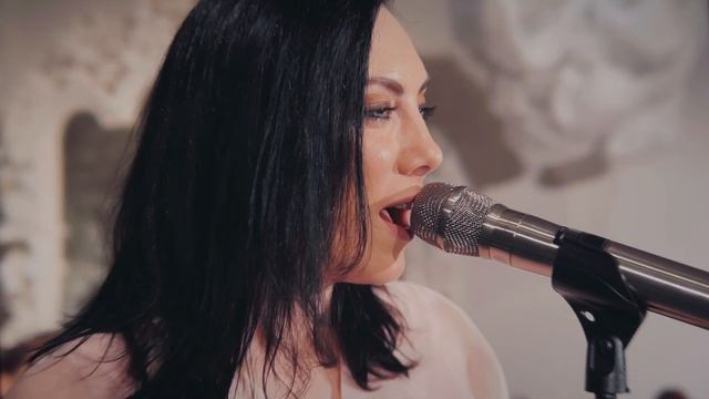 Студийное промо для TANSLU - 2 [снято на iPhone - coupleinvideo.ru] смотреть онлайн