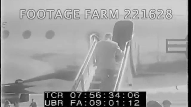 Eisenhower Leaving on Columbine 221628-11 | Footage Farm смотреть онлайн