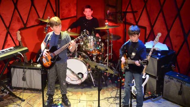 IMH at Replay Music Studios Winter Showcase '16 – "Leaving Home" (Original Song) смотреть онлайн