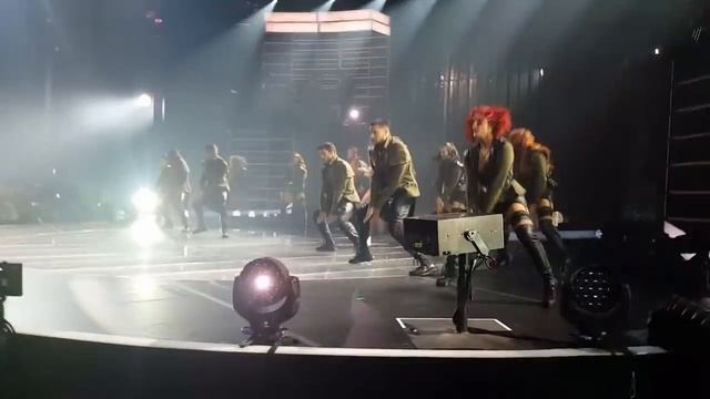 Britney Spears -Work Bitch- Live Apple Music Festival London (Piece of Me Las Vegas) смотреть онлайн