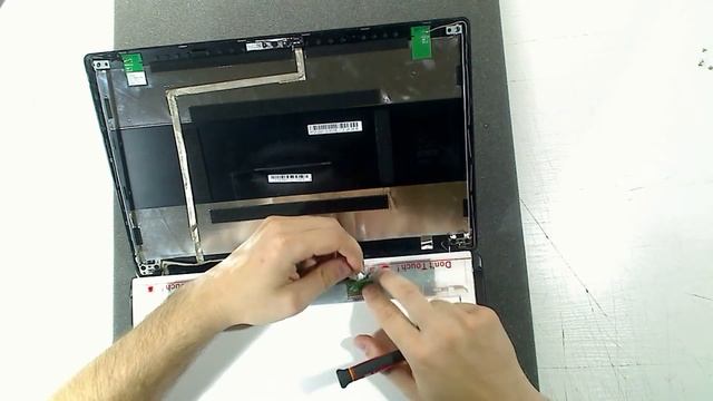 ASUS K53U výměna displeje , screen replacment. LCD Display Shop. смотреть онлайн