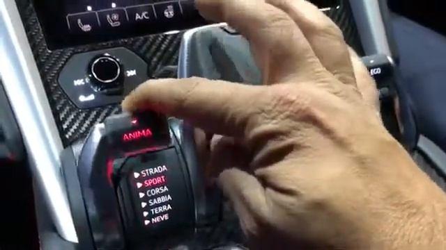 The Lamborghini Urus | Interior | Revs | Engine | Wheels. смотреть онлайн