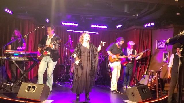 Syd Norman presents. Rumors of Fleetwood Mac. Aboard the Norweigen Breakaway(5) смотреть онлайн