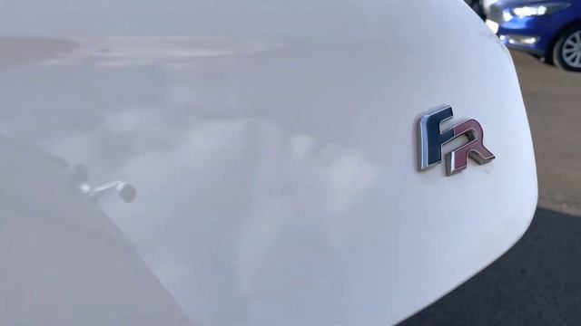 SEAT Ibiza TSI FR TECHNOLOGY смотреть онлайн