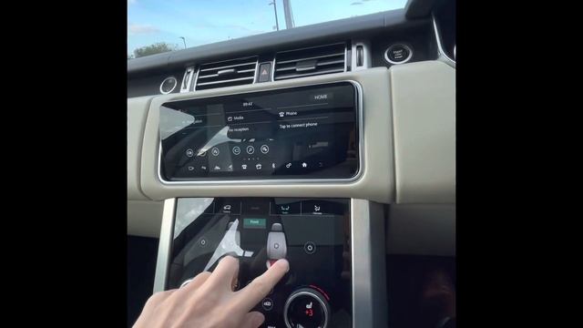 Range Rover Vogue SE walk around смотреть онлайн