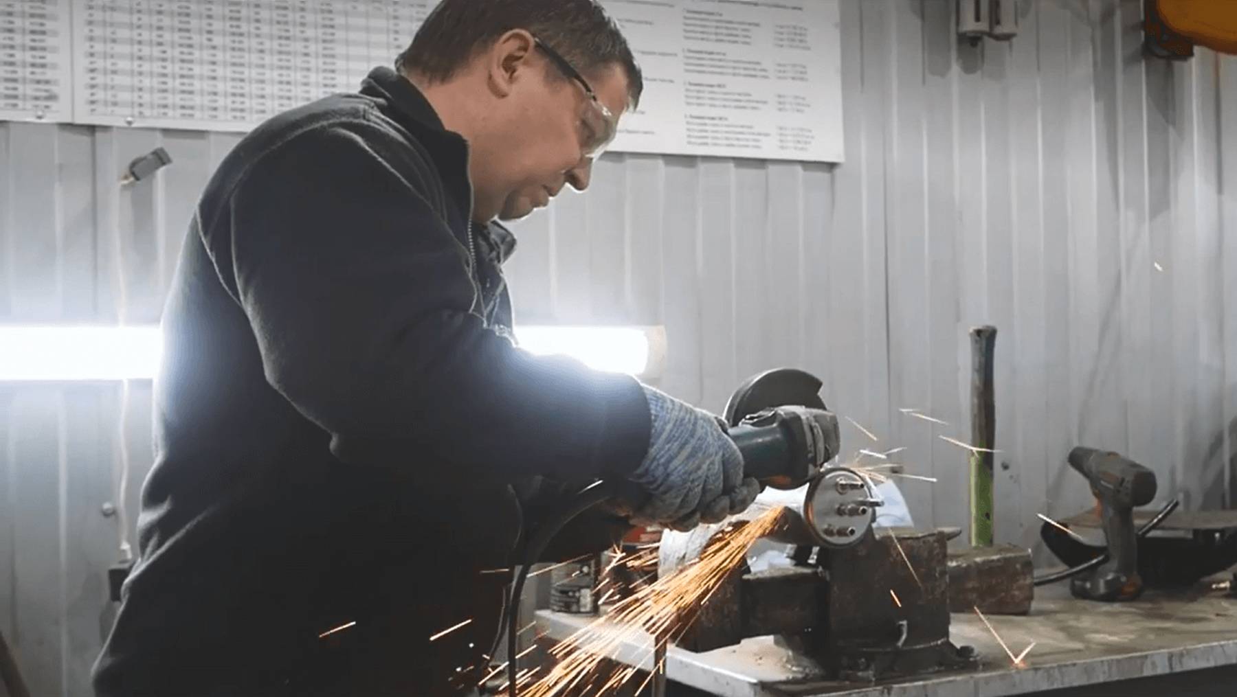 Топливный фильтр Рендж Ровер. Пробег 13.000 км. Режем, пилим и вскрываем. смотреть онлайн