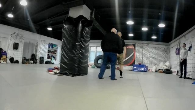 Мастер-класс Якименко Н.А. Прикладной ножевой бой системы "Толпар" смотреть онлайн