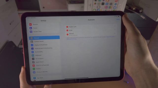 How To Change Keyboard on iPad 10th Generation (3rd party / different language) смотреть онлайн