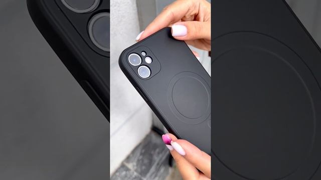 Чехол из плотного, матового силикона с MagSafe смотреть онлайн