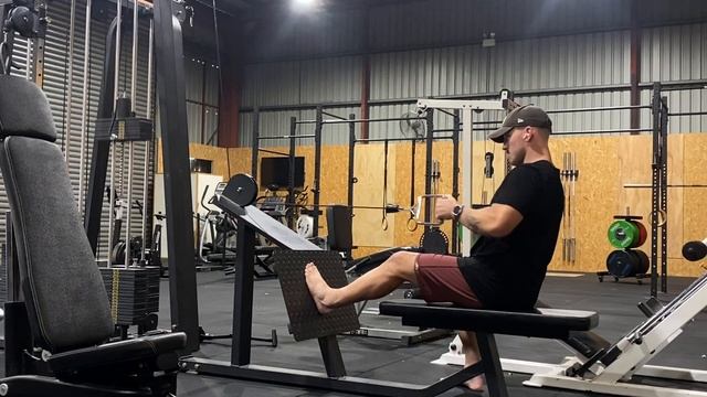 SINGLE SEATED CABLE ROW | All Out HQ