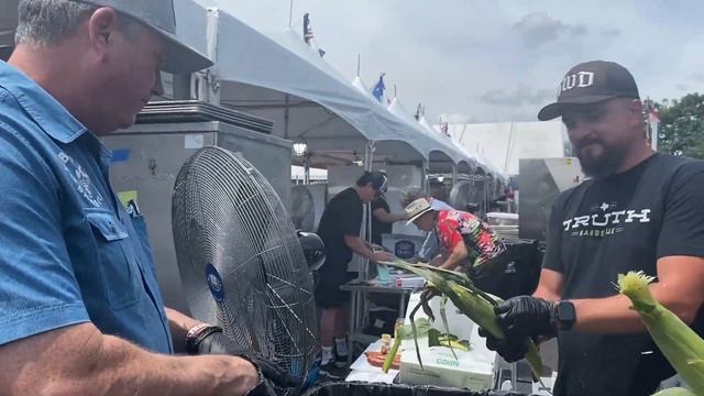 Behind the Scenes of Windy City Smokeout смотреть онлайн