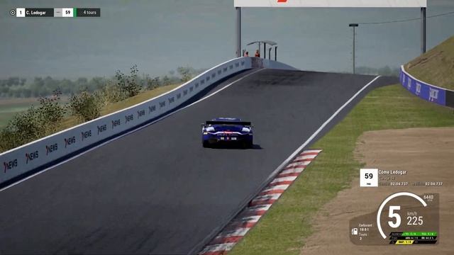 Assetto Corsa Competizione Aston Martin V8 Vantage GT3 Bathurst 2:03.747 смотреть онлайн