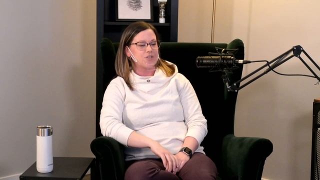 Mac City Morning Show #39: Allie Wait a Physical Therapist смотреть онлайн