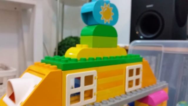 LEGO DUPLO FAMILY HOUSE смотреть онлайн