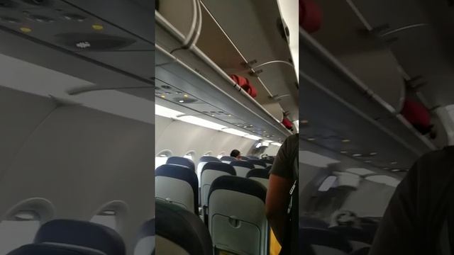 #looking for my seat number 6D #thanks sir Marines смотреть онлайн