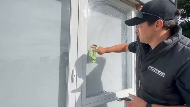 How to clean your windows at home like a PRO! смотреть онлайн