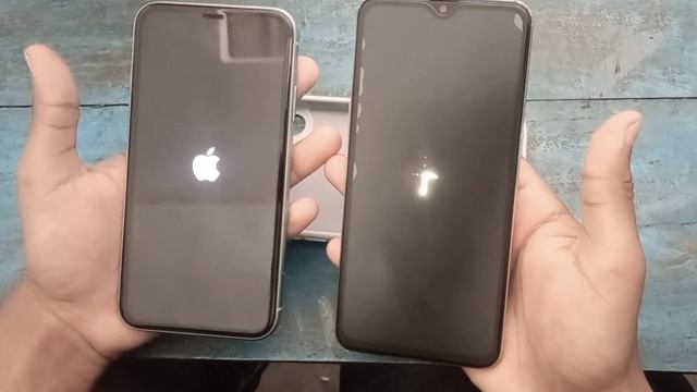 iPhone 11 vs Realme XT Speed Test! смотреть онлайн