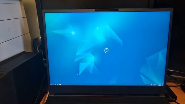 High-Pitched Squeals, Crackles and Pops in Debian 12 with Nahimic Audio Chipset смотреть онлайн