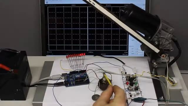 How to Control Circuit and Servos with Aeduino Uno смотреть онлайн