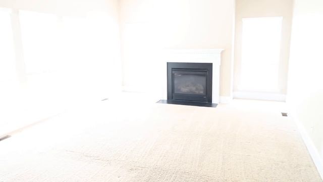 Empty House Tour Getting Ready To List It Vlog | PaulAndShannonsLife смотреть онлайн