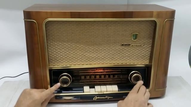 Radio Grundig Modelo 2037 wze 3d смотреть онлайн