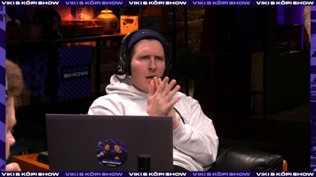 WINDOWS95MAN VIERAANA: ”John Cena on jakanut kuvan musta” смотреть онлайн