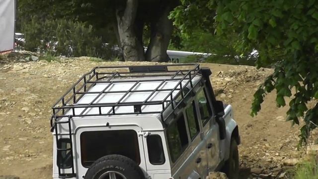 7)  A&A Messe 2016 Land Rover Parcour
