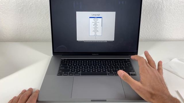 Unboxing + How to save $$ money on the NEW 2020 Macbook Pro 16in смотреть онлайн