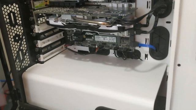 How can a terrible Vista-era laptop run modern titles? смотреть онлайн