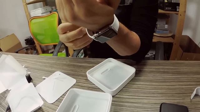 Apple Watch Series 2 kutusundan çıkıyor! смотреть онлайн
