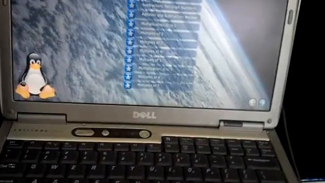 Qimo for Kids(Linux);did bug fix with ATI Graphics on Intel смотреть онлайн