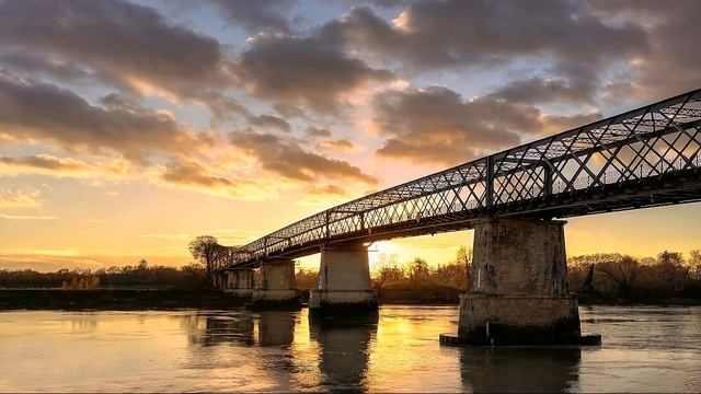 Cadillac Wave 22 : Classics U.S Vs Mélange International