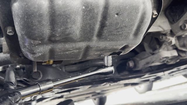 446,031 Mile Oil Change 2020 Toyota Corolla Hybrid #autorepair смотреть онлайн